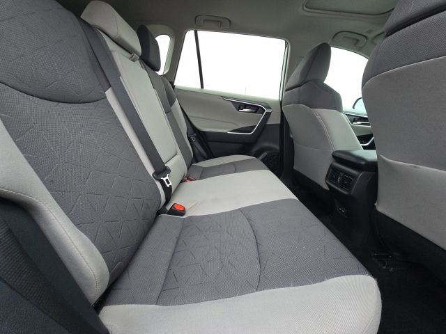 2024 Toyota RAV4 XLE:168865A