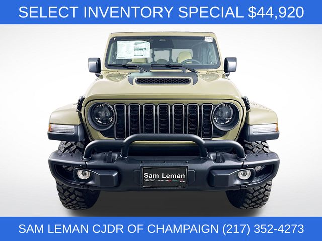 41 2026 Jeep Gladiator Sport Crew Cab 4WD Pickup Truck Four-Wheel Drive 8-Speed Automatic