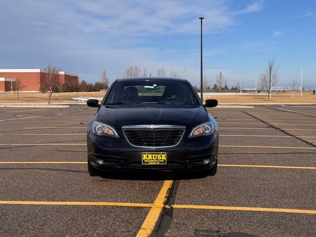 2013 Chrysler 200 Touring