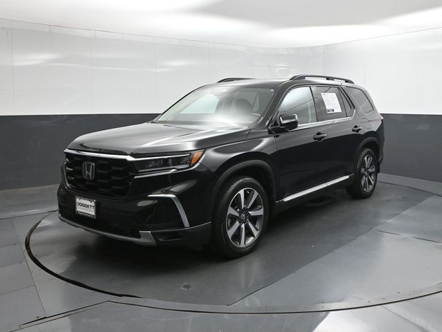 Used 2025 Honda Pilot SUV