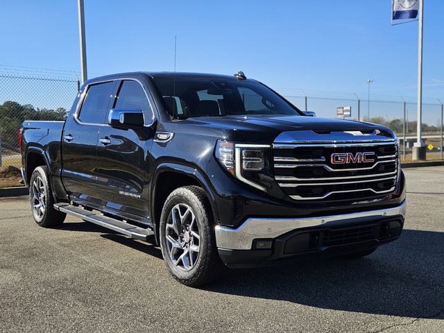 2022 GMC Sierra 1500 SLT's photo