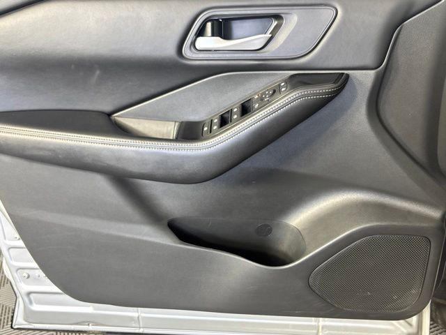 Used 2025 Nissan Rogue SUV