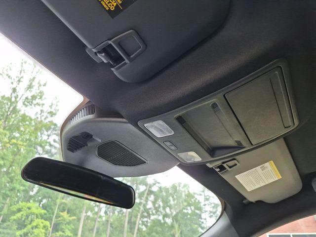 Used 2025 Gray Ford ST-Line image 34