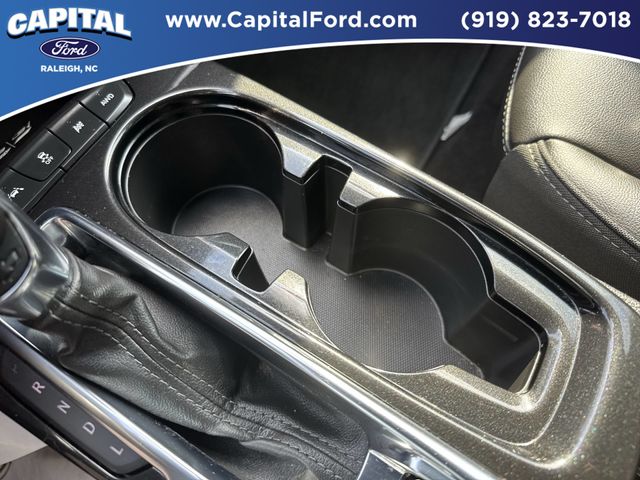 Used 2023 Red Chevrolet ACTIV image 32