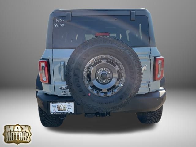 2024 Ford Bronco Outer Banks 10