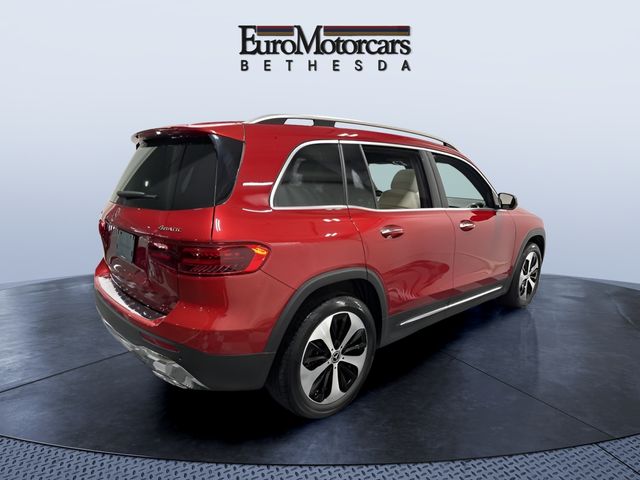 Used 2025 Red Mercedes-Benz GLB 250 image 5