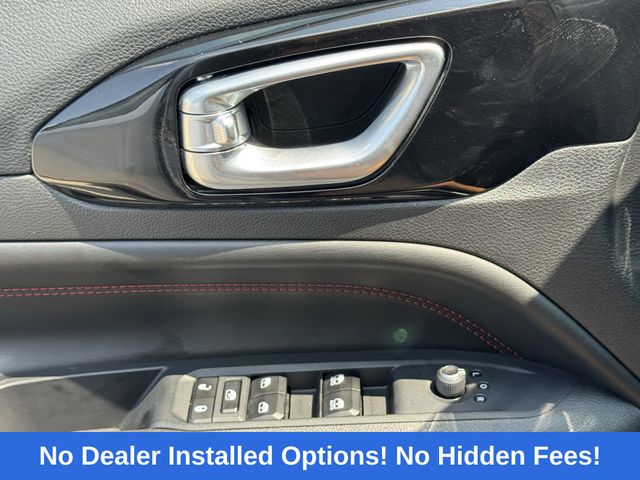 2025 Jeep Compass Trailhawk Silver at Community Kia
