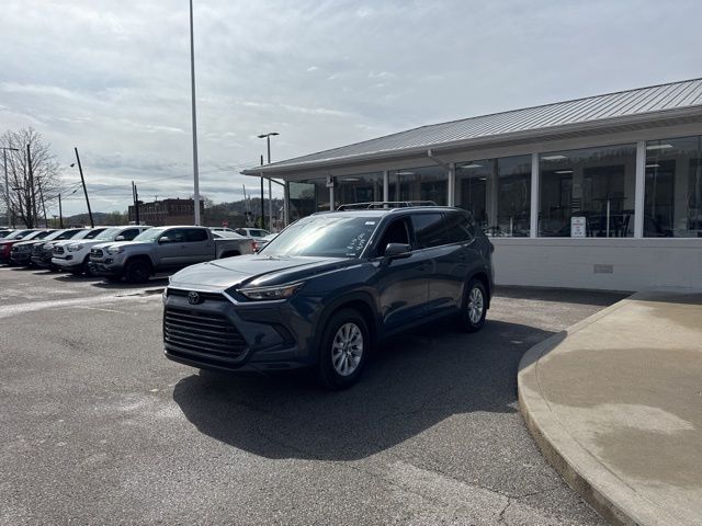 2024 Toyota Grand Highlander XLE photo