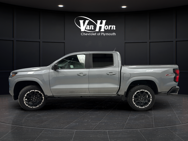 View vehicle photo 6