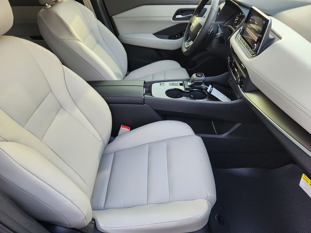 2026 Nissan Rogue SV photo 3