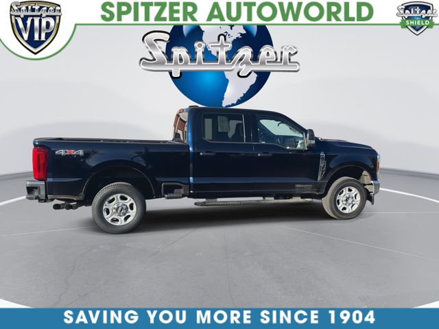 Used 2025 Blue Ford XLT image 10