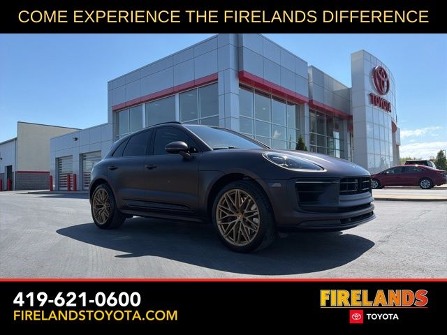 Red (Copper Ruby Metallic) 2023 Porsche Macan SUV / Crossover All-Wheel Drive 7-Speed Automatic