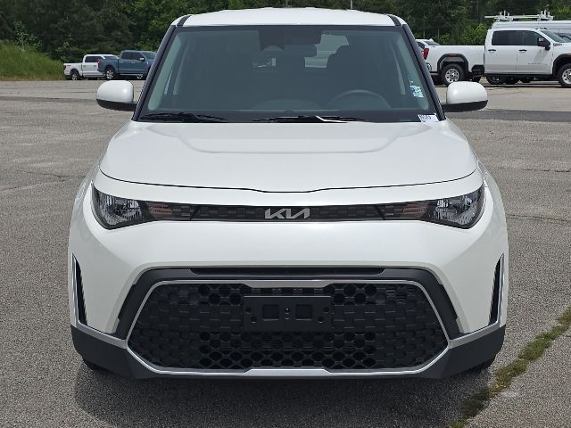 2025 Kia Soul LX:B02320