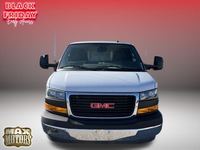 2023 GMC Savana 3500 Work Van 2