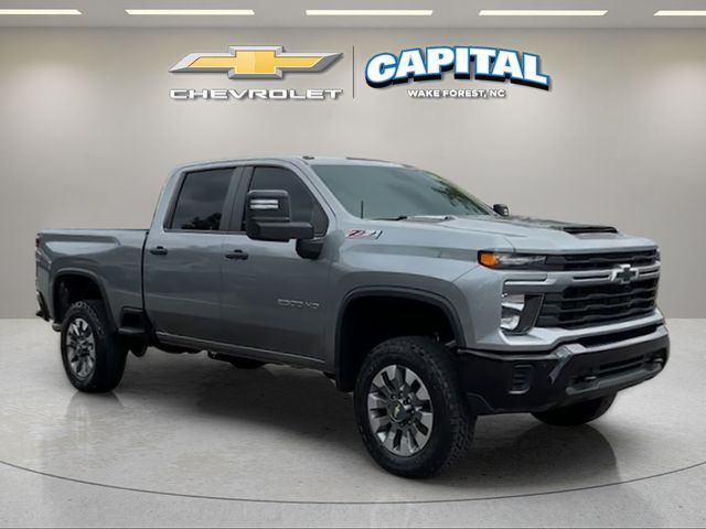 Used 2025 Gray Chevrolet Custom image 7
