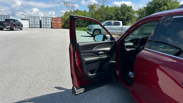 Used 2025 Toyota Grand Highlander Hybrid SUV