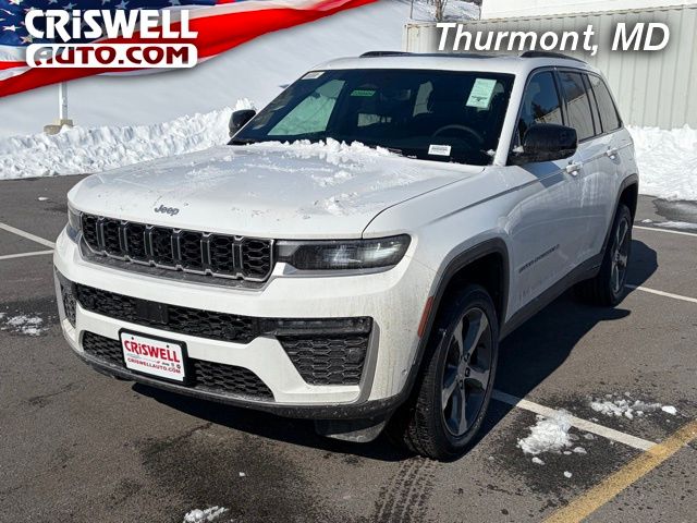 new 2026 Jeep Grand Cherokee car, priced at $43,279