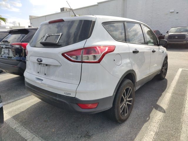 2016 Ford Escape S 2