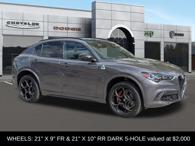 2024 Alfa Romeo Stelvio Quadrifoglio AWD