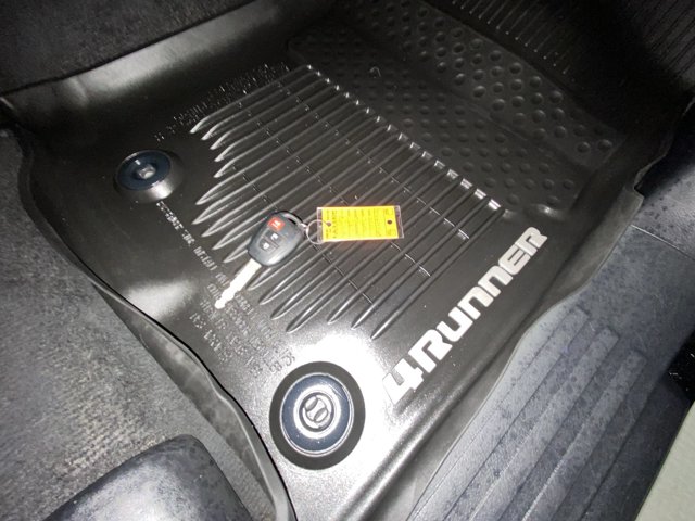 Used 2020 Black Toyota SR5 image 30