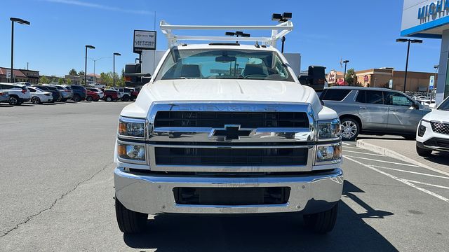 2023 Chevrolet Silverado 5500HD Work Truck 3