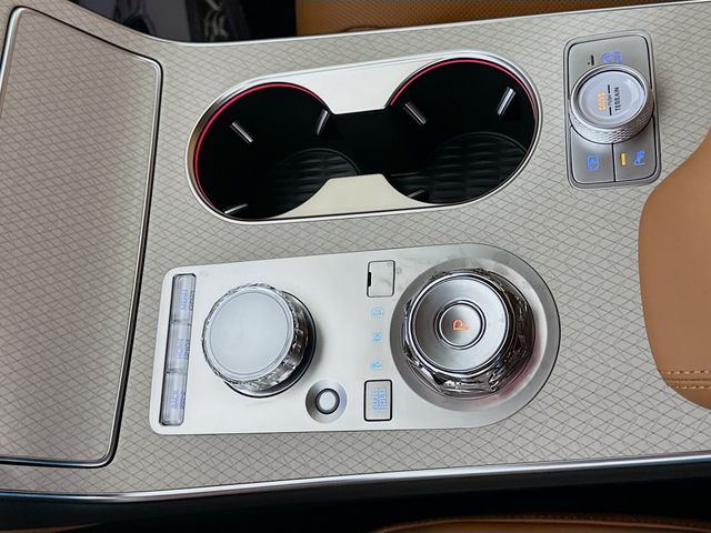 Thumbnail: 2026 Genesis GV80 - 15