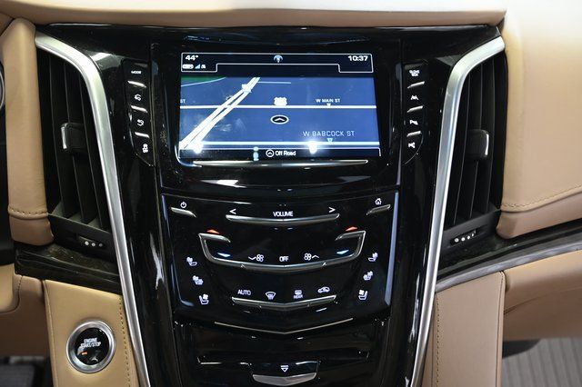 Used 2020  Cadillac Platinum Edition image 5