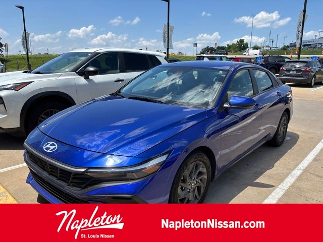 Intense Blue 2024 Hyundai Elantra Sedan Front-Wheel Drive Continuously Variable Transmission