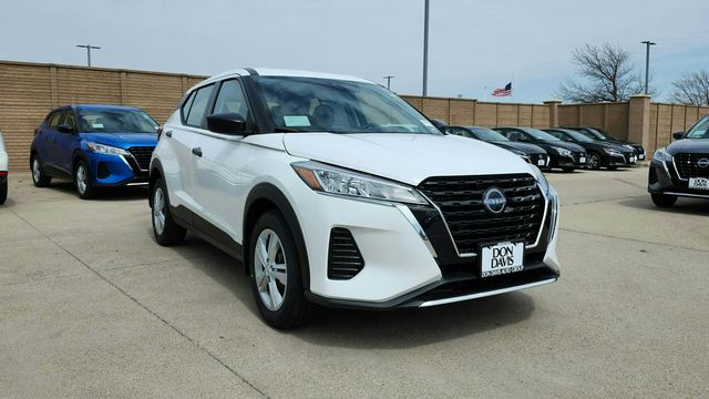 2025 Nissan Kicks Play