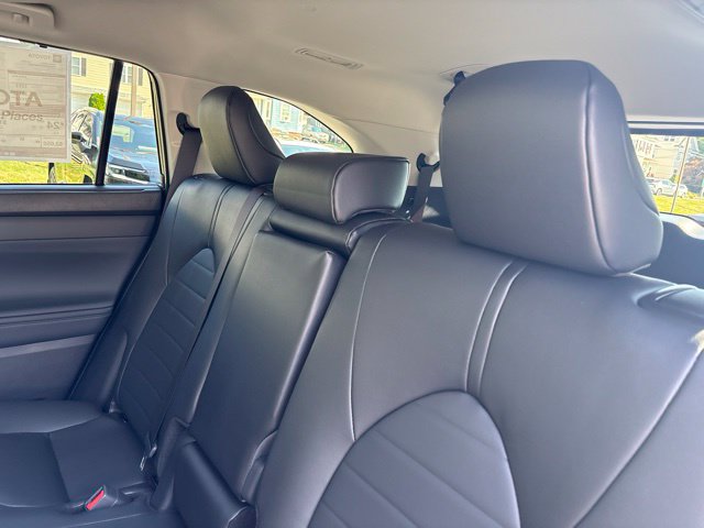 New 2026 Toyota Highlander SUV