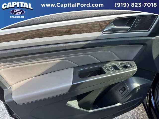 Used 2023  Volkswagen 3.6L V6 SE w/Technology image 20