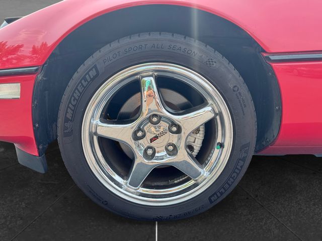 1988 Chevrolet Corvette Base - Red exterior view 9