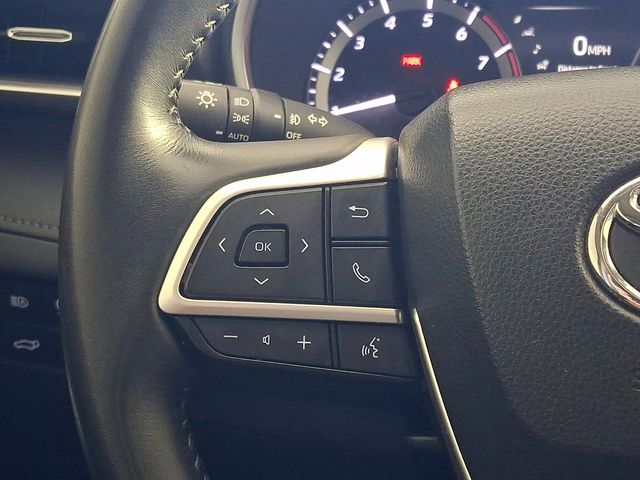 Used 2023 Toyota Highlander SUV