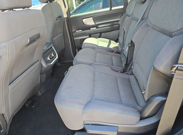 Used 2025 Ford Expedition SUV