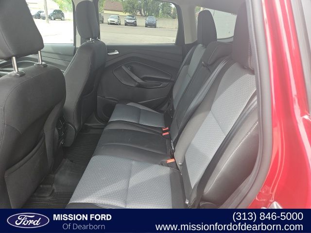 2019 Ford Escape SE 12