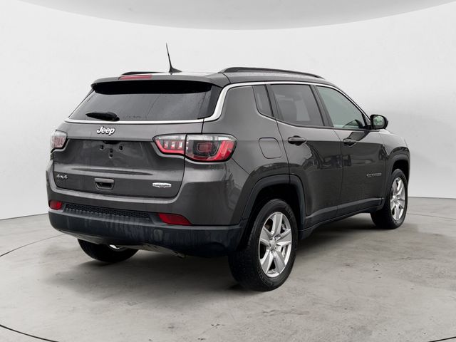 Used 2022 Gray Jeep Latitude image 5