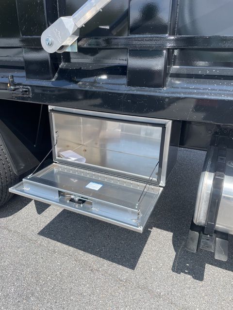 2025 Ford F-750 Super Duty 