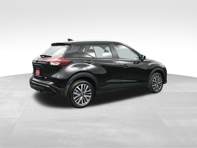 2024 Nissan Kicks SV 2