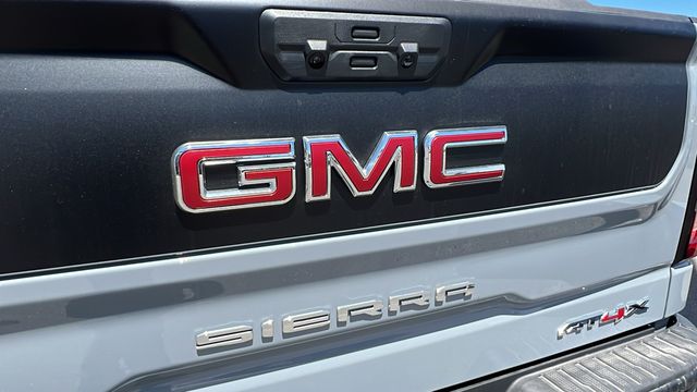 2024 GMC Sierra 1500 AT4X 12