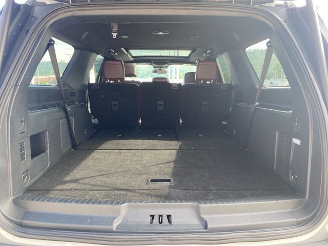 2023 Ford Expedition Max Limited photo