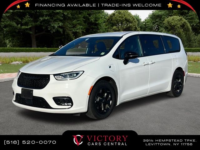 2024 Chrysler Pacifica Hybrid Select FWD