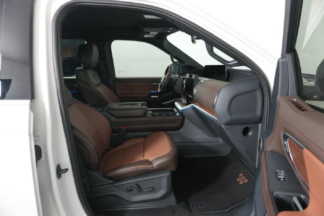 New 2026 White Ford King Ranch image 40