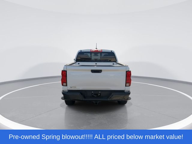 Used 2025 Summit White Chevrolet Trail Boss image 7
