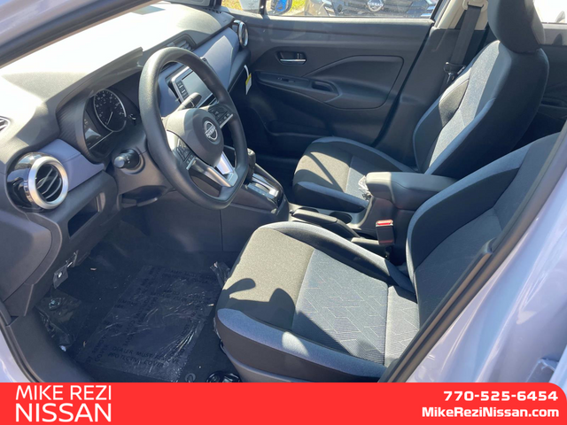 2024 Nissan Versa 1.6 SV 9