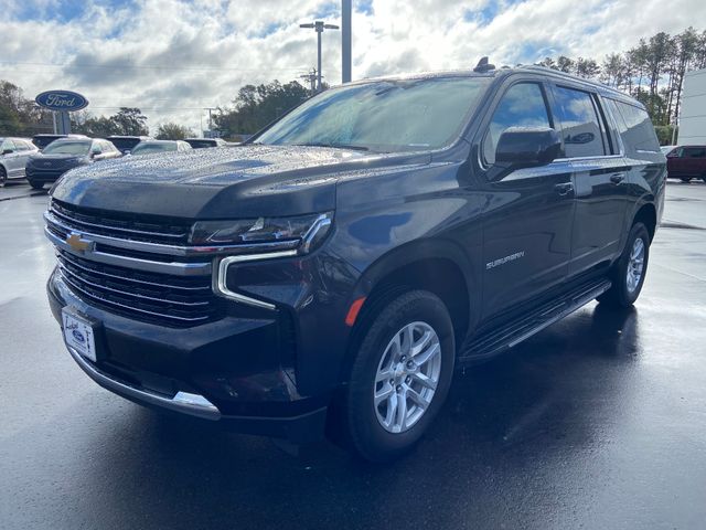 2023 Chevrolet Suburban LT 3