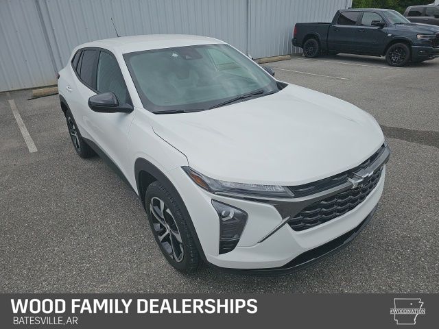 Summit White 2025 Chevrolet Trax SUV / Crossover Front-Wheel Drive 6-Speed Automatic