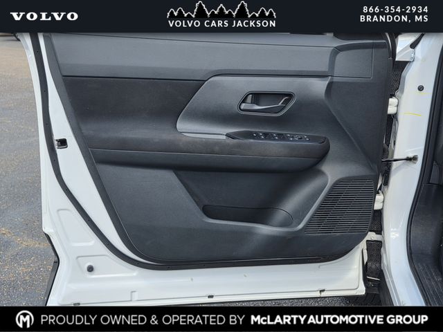 Used 2025 Nissan Kicks SUV