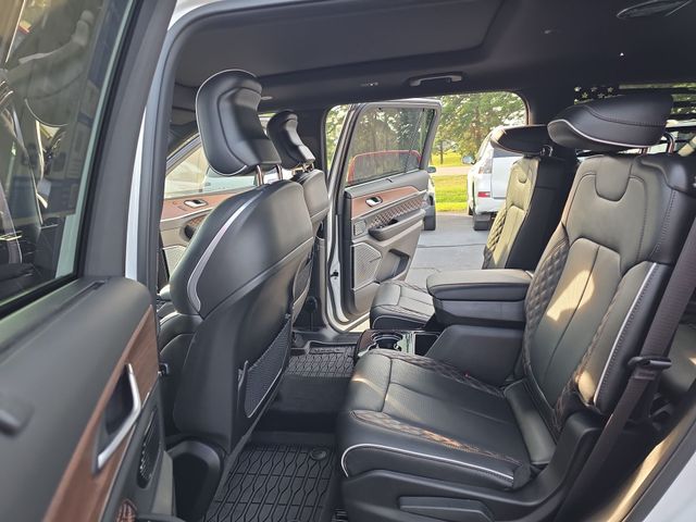 Used 2023 White Jeep Summit image 16