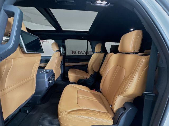2024 Star White Metallic Tri-Coat Ford Expedition Max Platinum 4X4 SUV