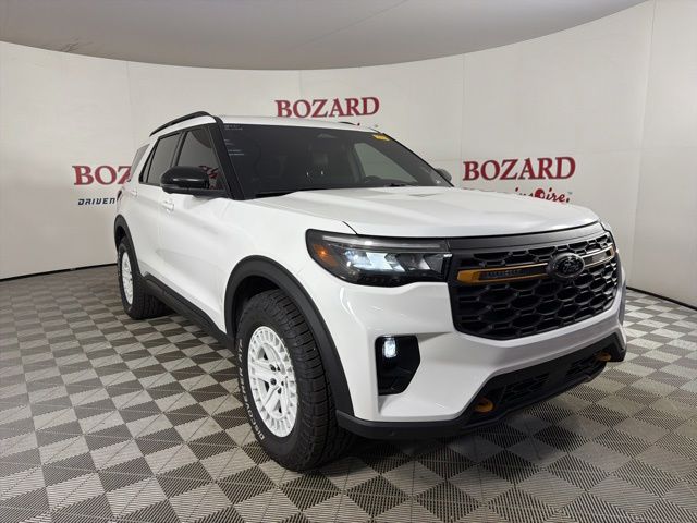 White Metallic 2026 Ford Explorer SUV / Crossover All-Wheel Drive Automatic